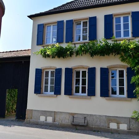 ホテル Gastehaus & Weingut Gehrig Weisenheim am Sand エクステリア 写真